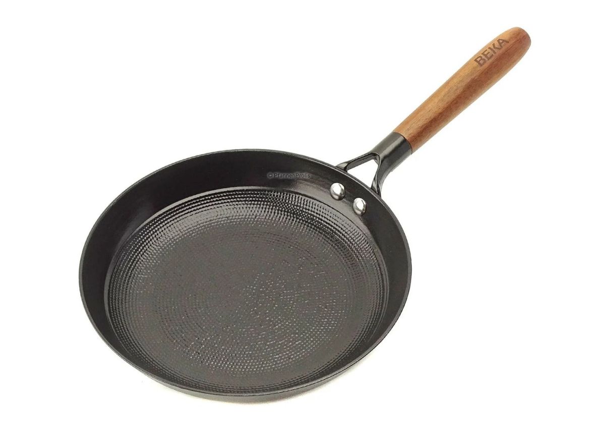 BEKA MANDALA Eisenpfanne – 24 cm mit pflegeleichter Keramikbeschichtung, sofort einsatzbereit ohne Einbrennen