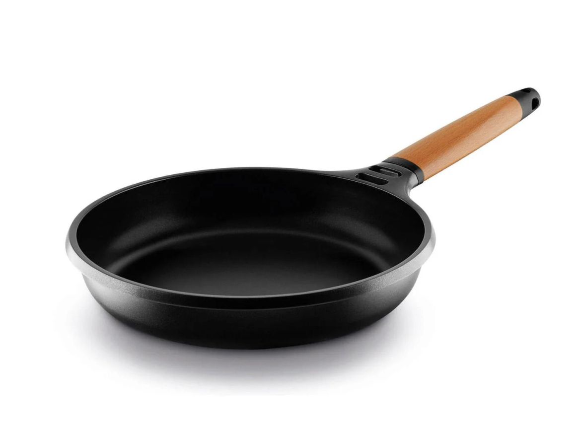 CASTEY CLASSIC Aluguss-Bratpfanne – 24 cm mit abnehmbarem Holzgriff, induktionsgeeignet